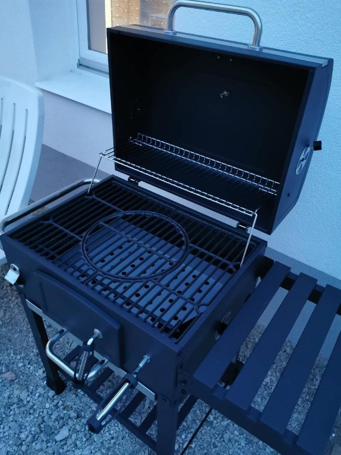 Tifani Apartman ケストヘイ エクステリア 写真